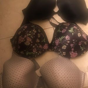 5 36 DD Bras.